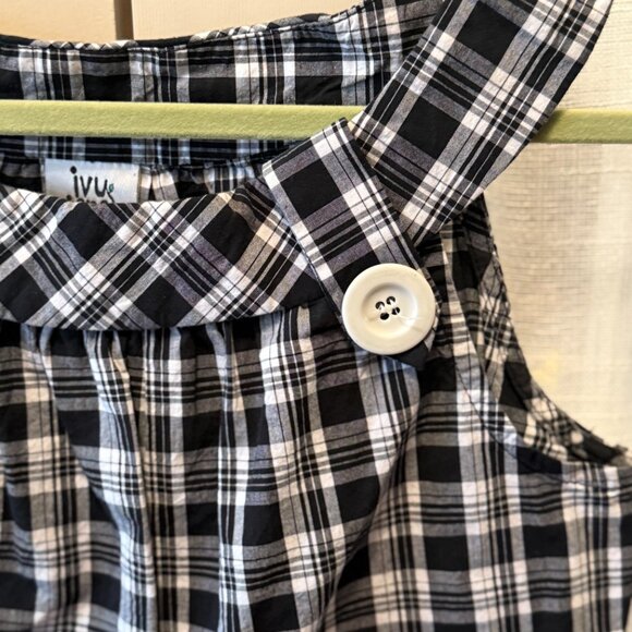 Ivy Jane Plaid Sleeveless Blouse - Picture 2 of 4